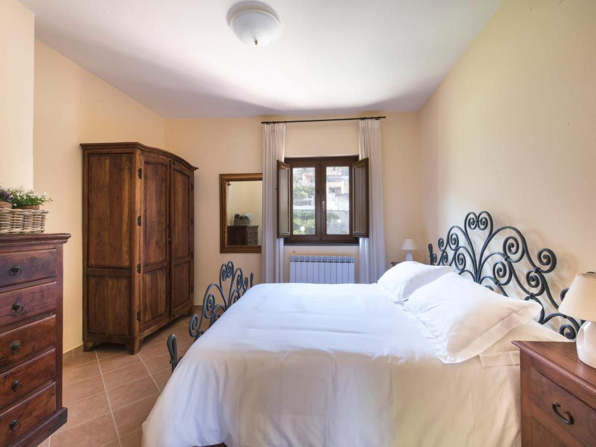 Casale Le Noci Apartment Вико Екуензе Екстериор снимка