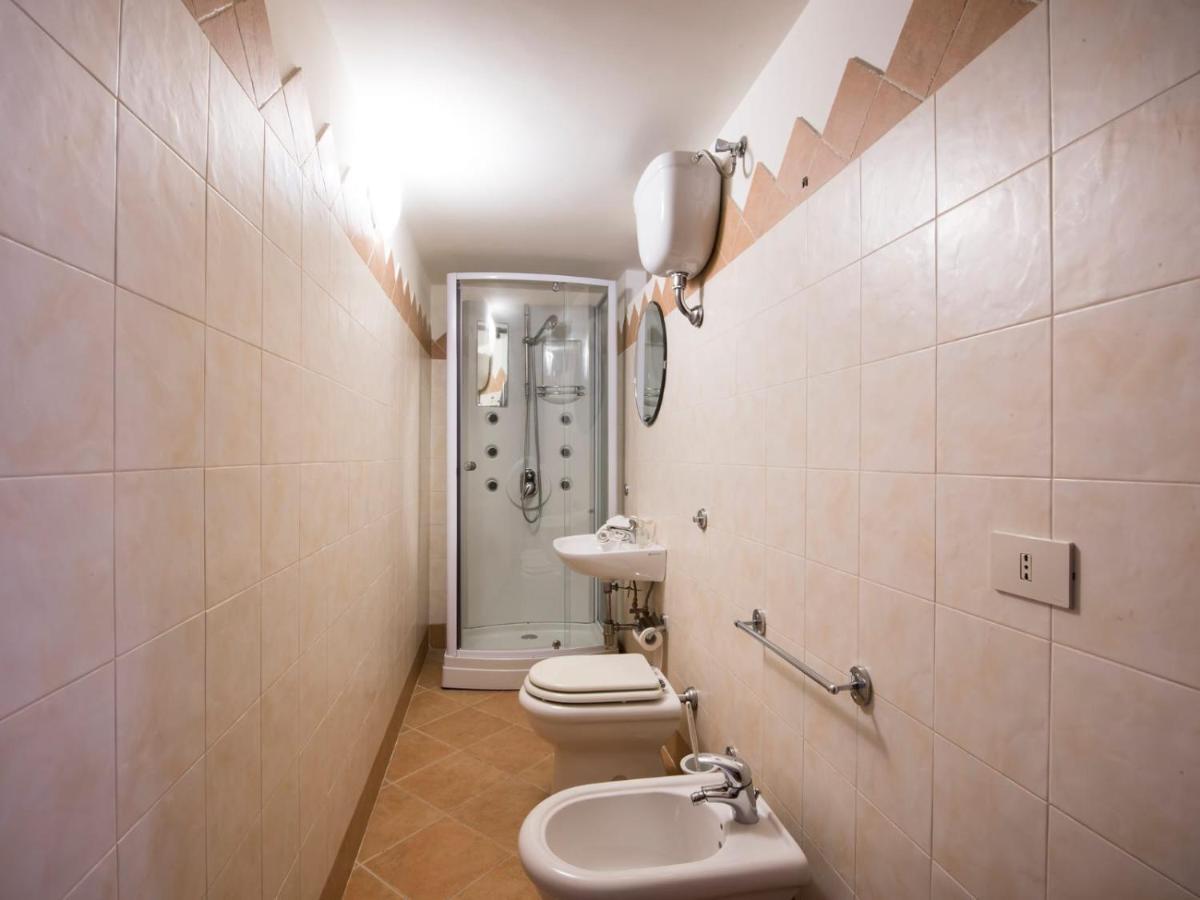 Casale Le Noci Apartment Вико Екуензе Екстериор снимка
