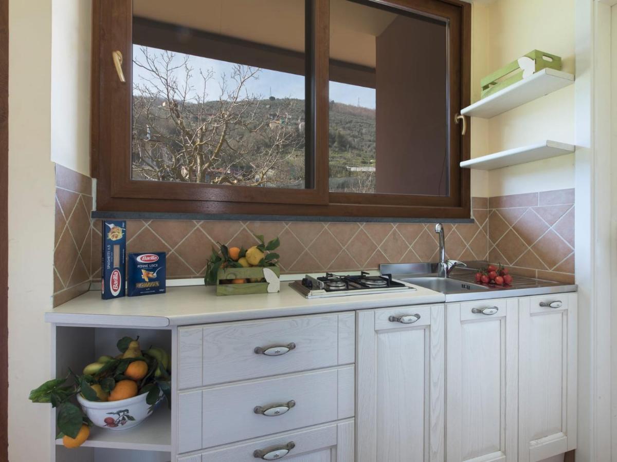 Casale Le Noci Apartment Вико Екуензе Екстериор снимка